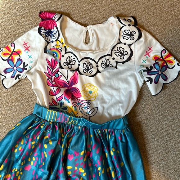 Mirabel - Halloween costume - Encanto dress - dress up pretend play - Disney - Picture 1 of 10
